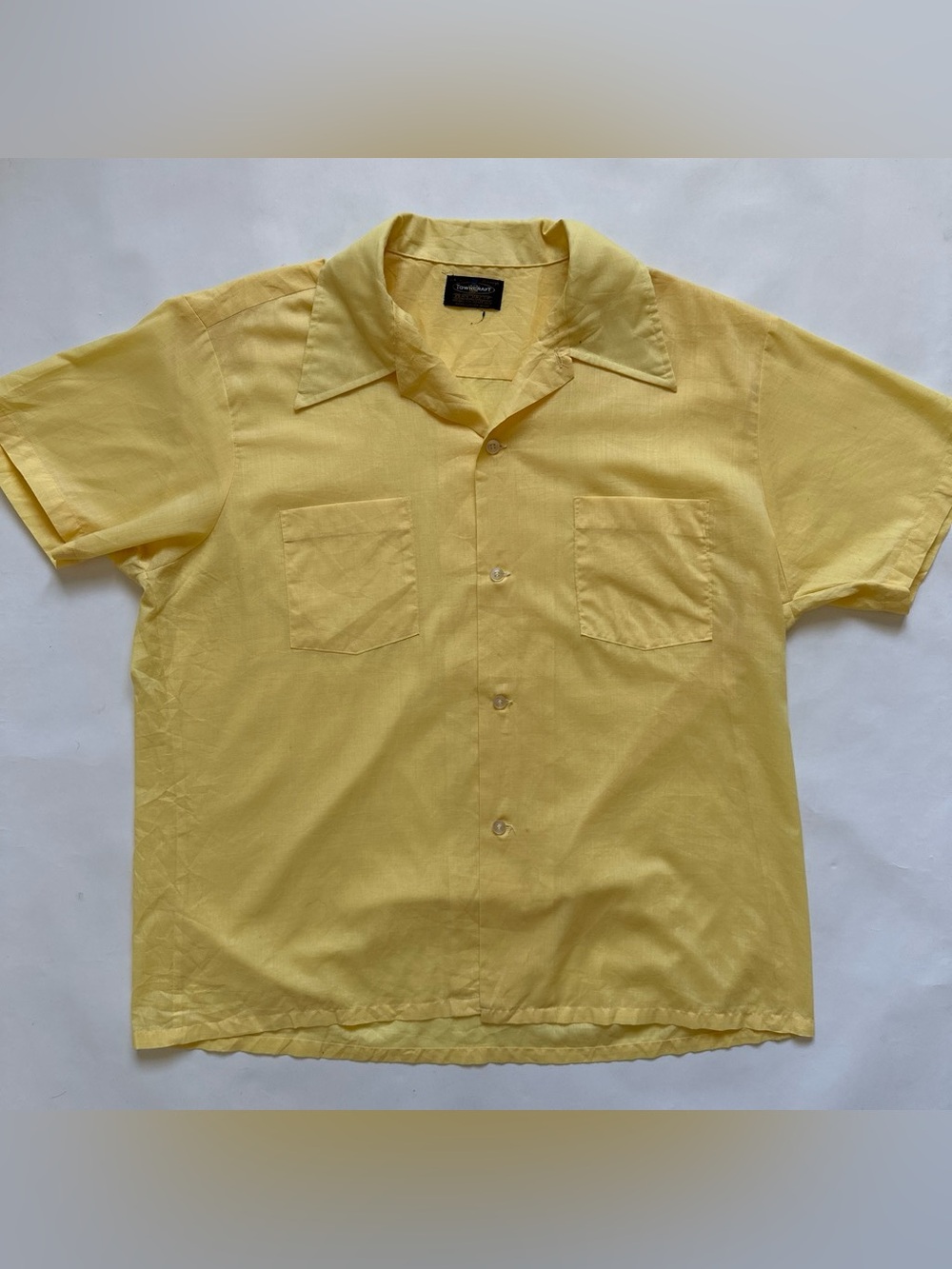 Vintage Towncraft JC Penny pale yellow button up shirt dagger collar Americana